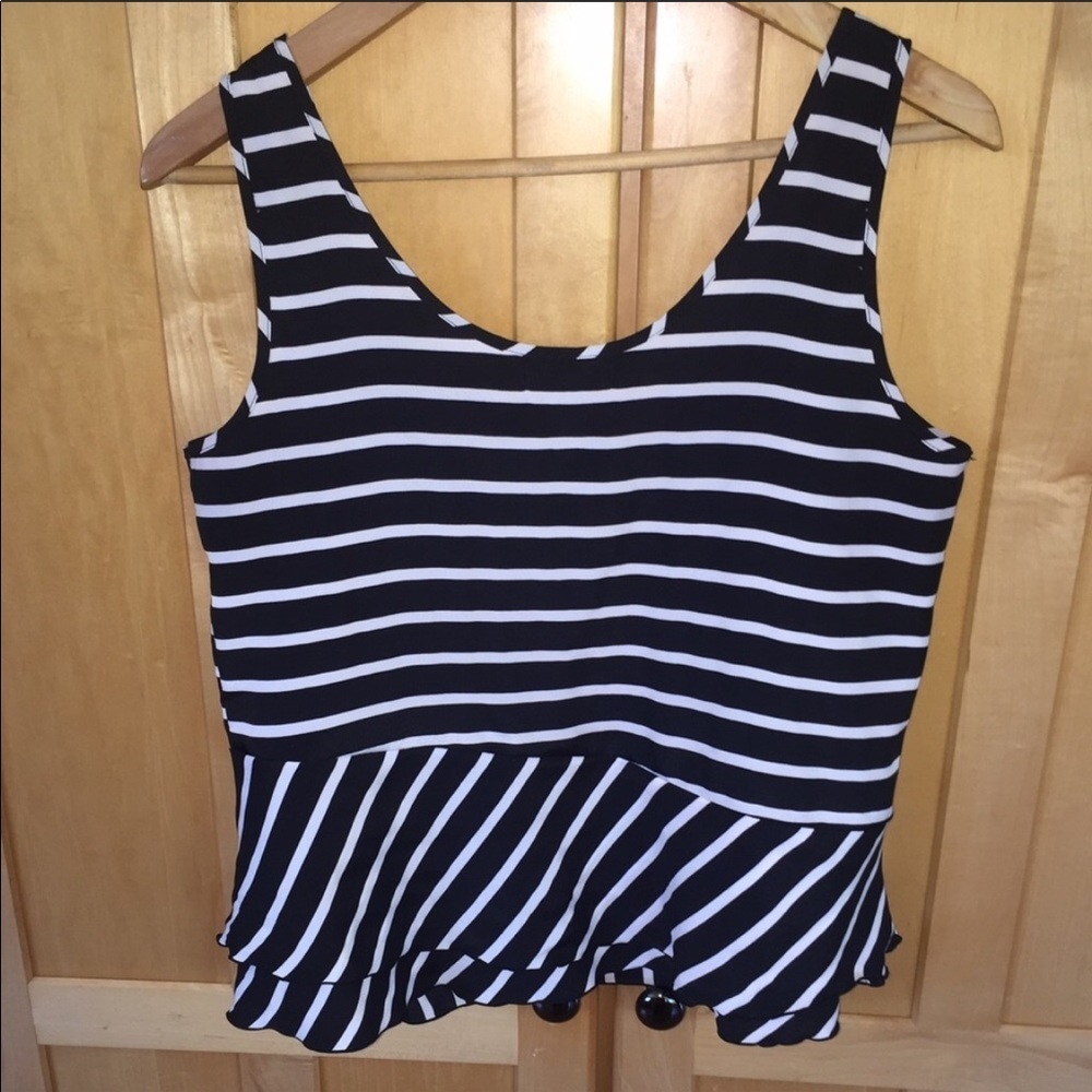 GAP black white sleeveless striped peplum Top size Medium - Picture 2 of 4